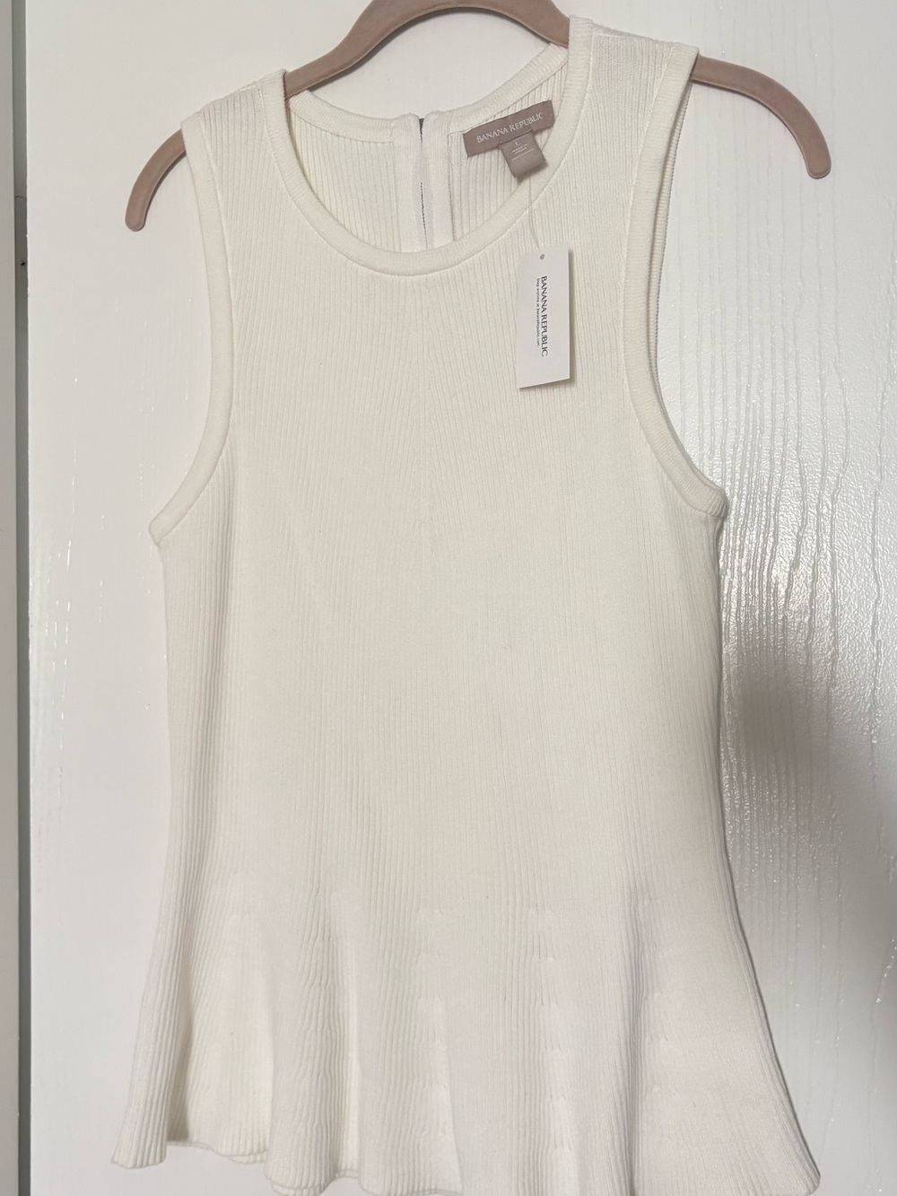 Banana Republic Cream Ribbed Flared Tank Top